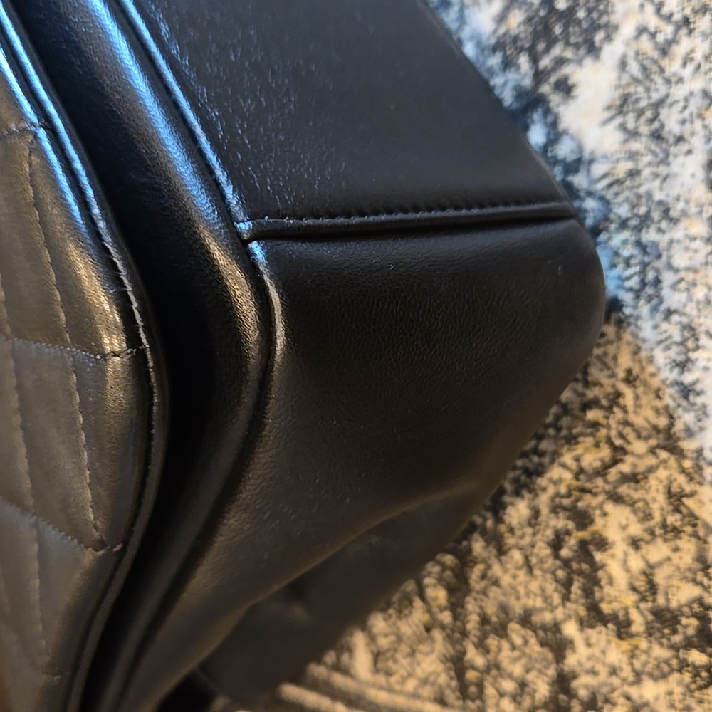 Chanel On and On Full Flap Shoulder Bag - Black Quilted Lambskin COA included - Picture 17 of 17
